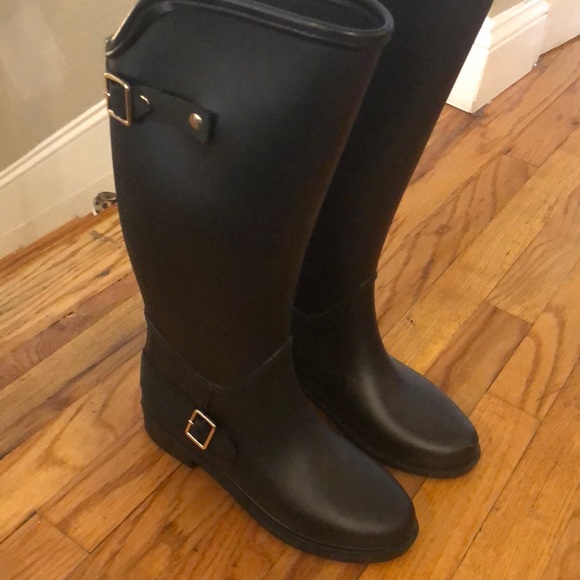 Rainboots (like new) - Picture 3 of 4